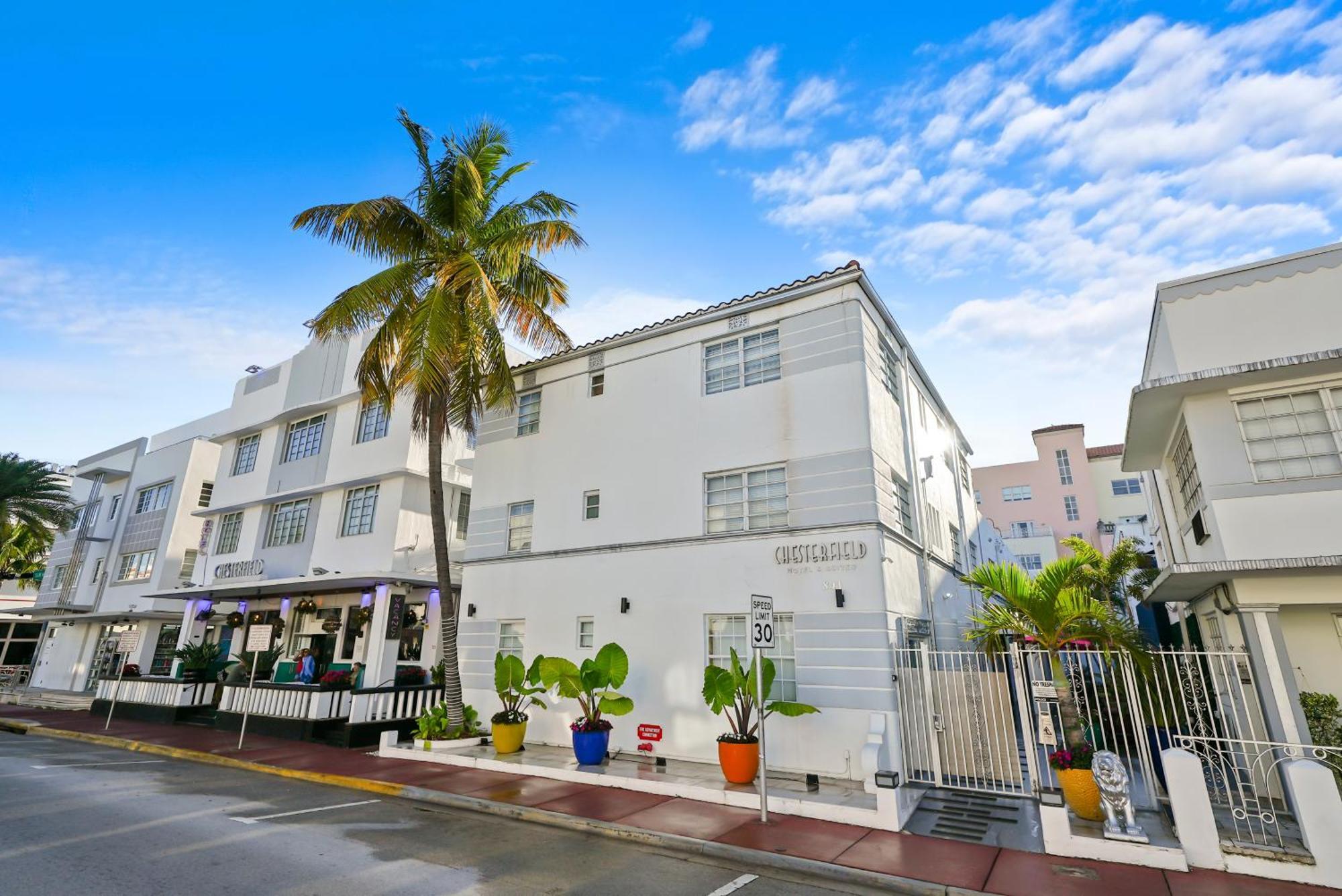 Chesterfield Hotel & Suites, Miami Beach